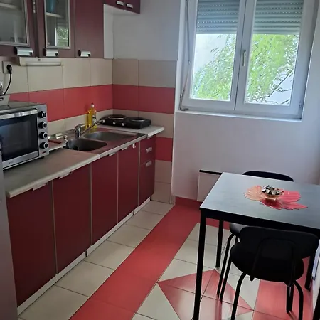 Quiet Garden Apartment Belgrad