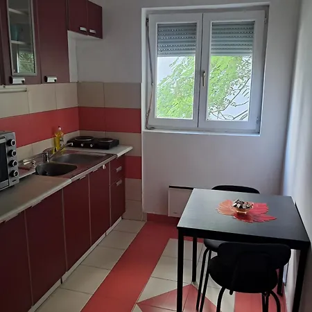 Apartment Quiet Garden