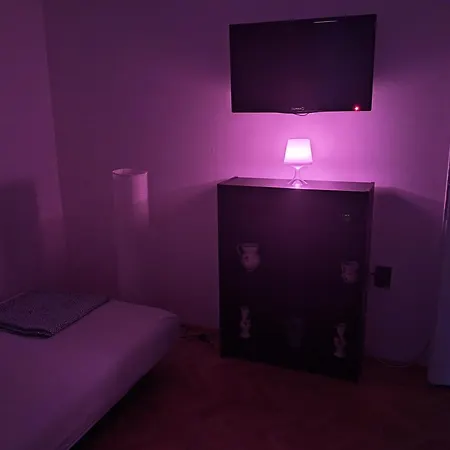 Quiet Garden Apartment Belgrad